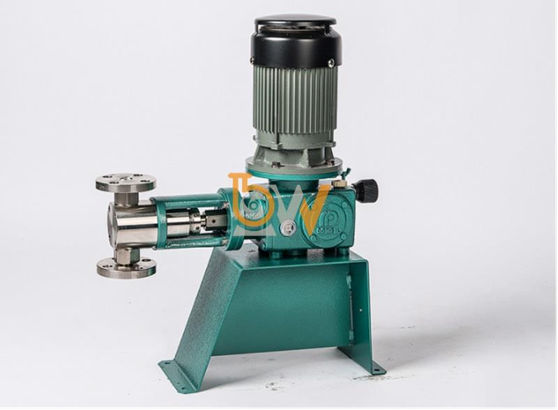 Bán Bơm Định Lượng Hóa Chất Pít Tông Áp Suất Cao DKB5 chính hãng