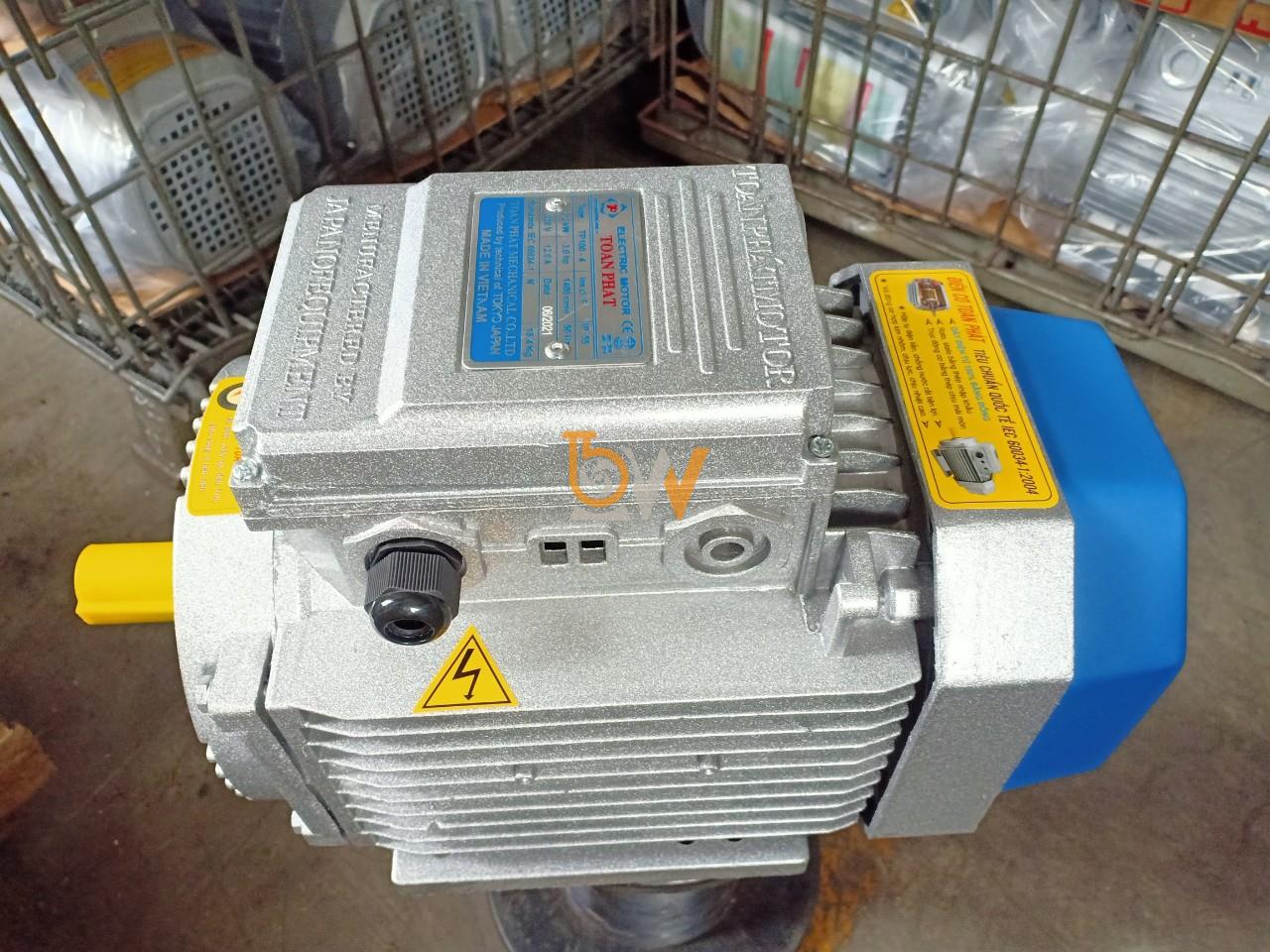 Động cơ điện một pha 2,2KW-4 3hp giá rẻ vỏ nhôm mã TP100-4